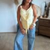 Top à noeud jaune - Modèle Carla