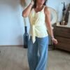 Top à noeud jaune - Modèle Carla
