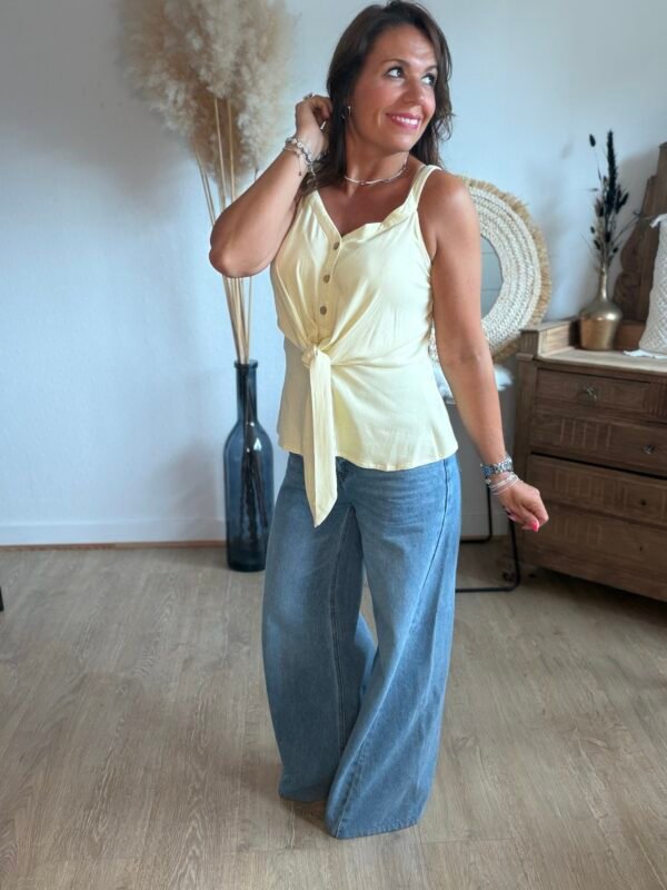 Top à noeud jaune - Modèle Carla