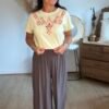 T shirt jaune avec broderie - Modèle Ziggi