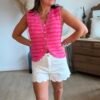 Gilet sans manches en maille rayé fushia - Modèle Armanda