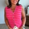 Gilet sans manches en maille rayé fushia - Modèle Armanda