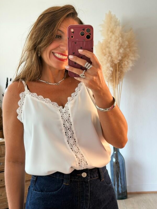 Top blanc broderie  - Modèle Tara