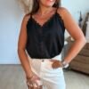 Top noir broderie  - Modèle Tara