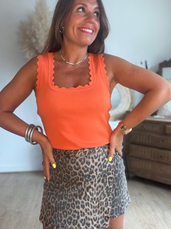 TOP EN MAILLE ORANGE Top en maille orange - Modèle Charlotte