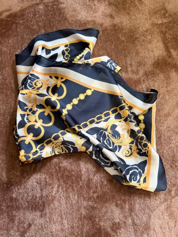 Petit foulard carré – Modèle