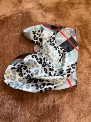 Petit foulard carré léopard
