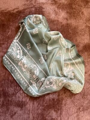 Petit foulard carré kaki