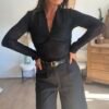 Top dentelle col V noir  - Modèle Bertille
