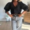 Blouse crop dentelle noir - Modèle Lana