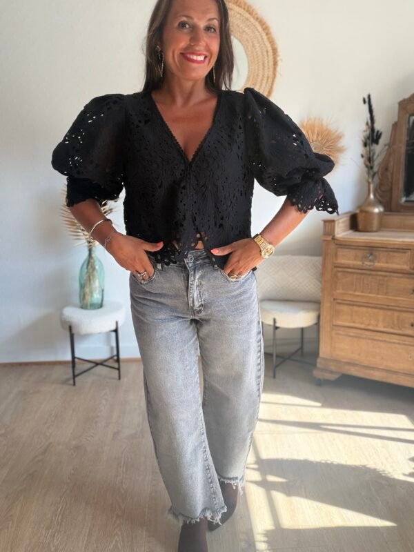 Blouse crop dentelle noir - Modèle Lana