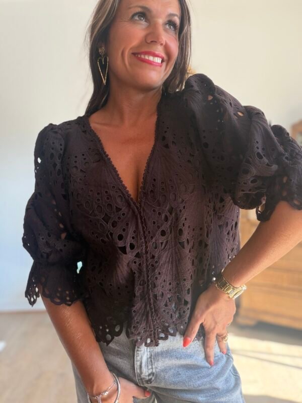 Blouse crop dentelle chocolat - Modèle Lana