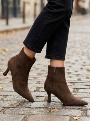 Bottes suédine à talon chocolat - Modèle Luka
