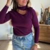 Top Prune à Col Choker en Maille Côtelée - Modèle Fabiola
