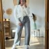 Gilet Veste Écrue à Col Lavallière & Épaulettes - Modèle Swann