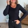 Top en maille Côtelée noir col asymétrique - Modèle Camille