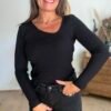 Top en maille Côtelée noir col asymétrique - Modèle Camille