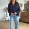 BLOUSE BLEU AVEC DENT3ELL Blouse Fluide Manches en Dentelle- Modèle Saphyr