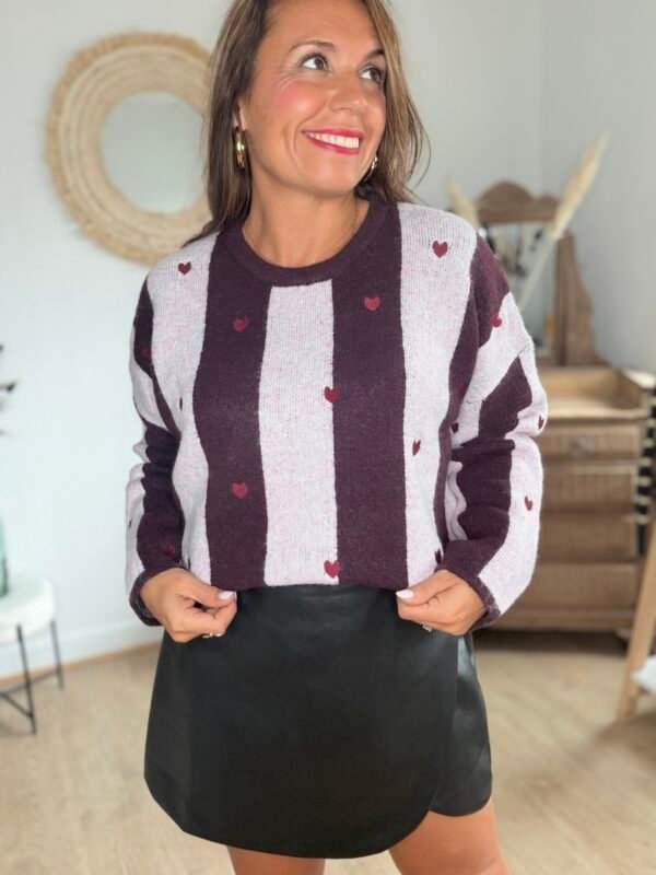 Pull Rayé en Maille Bouclée & Cœurs Brodés - Modèle Mandy